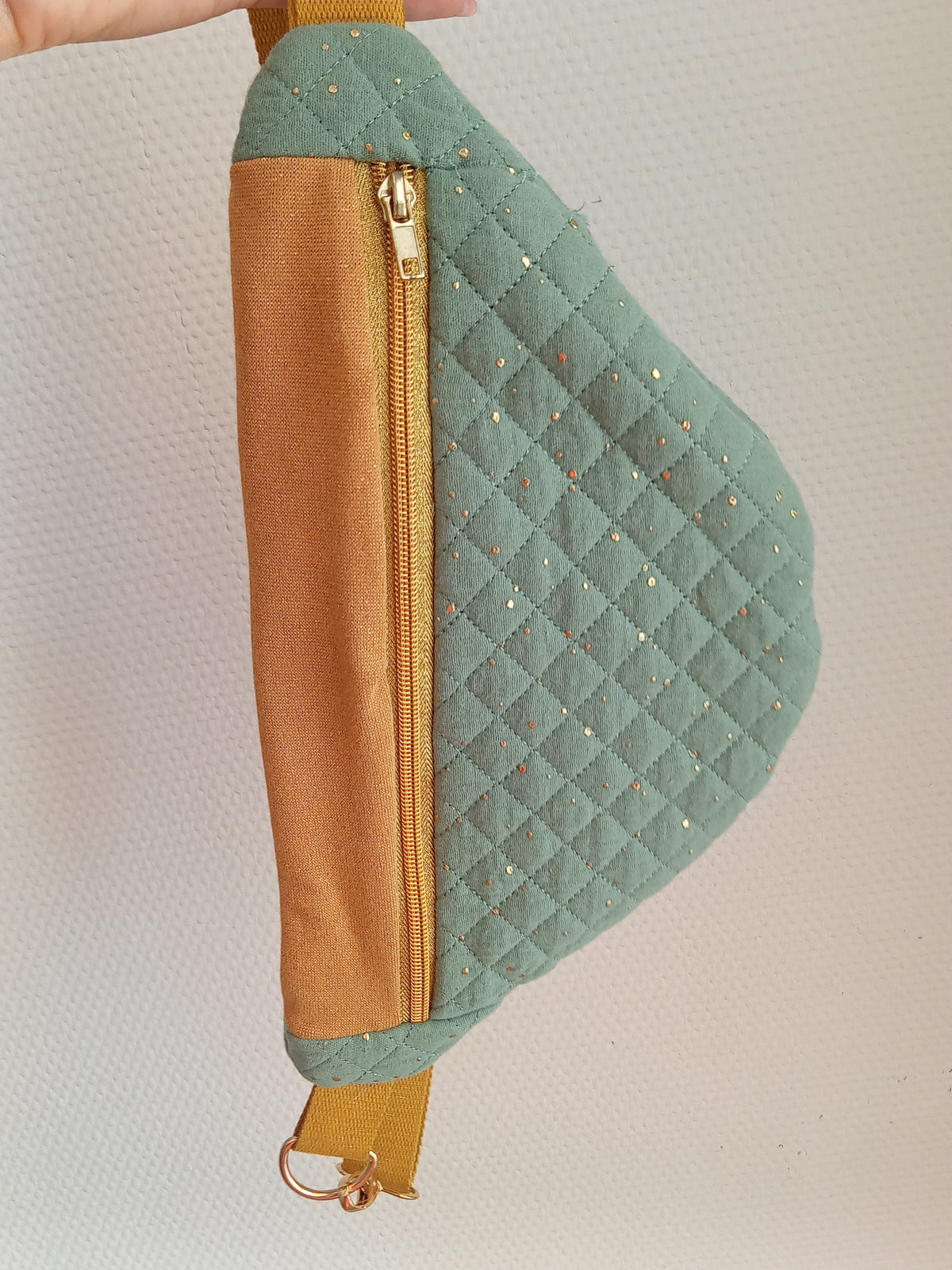 Sac banane adulte matelassé