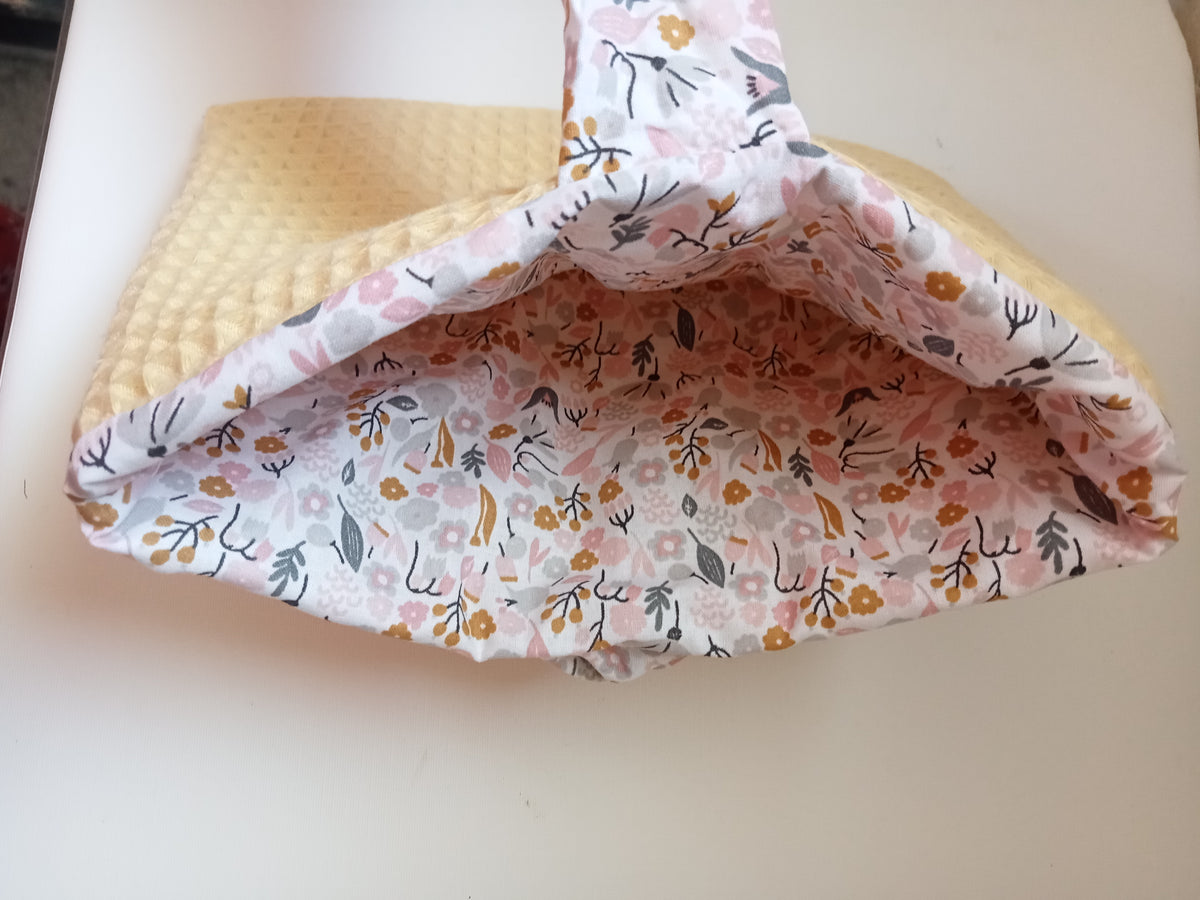 Pochette à livre de poche jaune