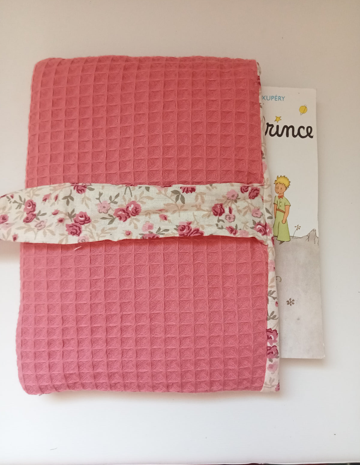 Pochette à livre rose