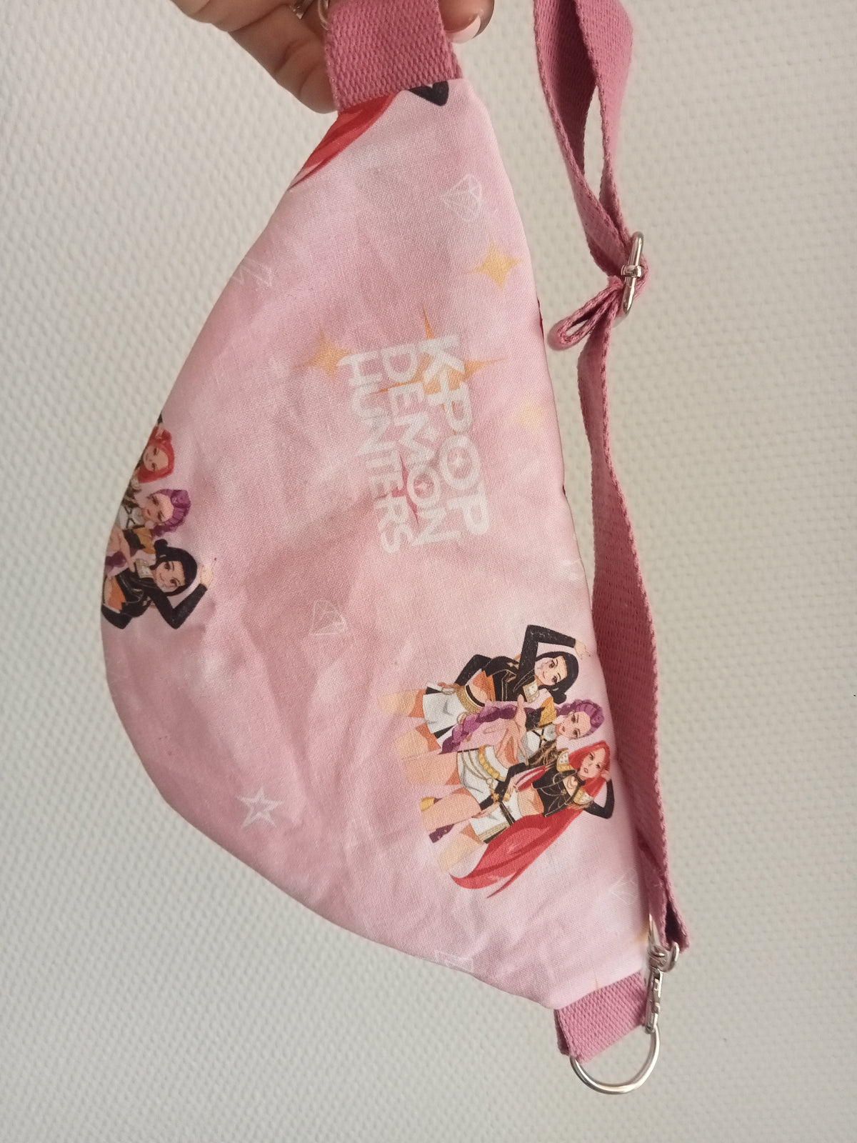 Sac banane enfant kpop