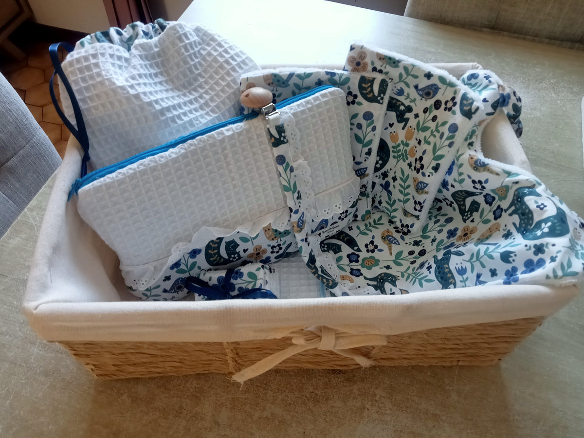 Panier cadeau naissance forêt enchanté