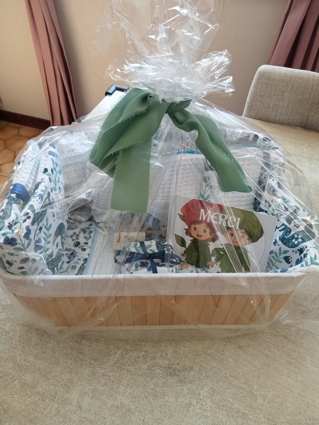 Panier cadeau naissance forêt enchanté